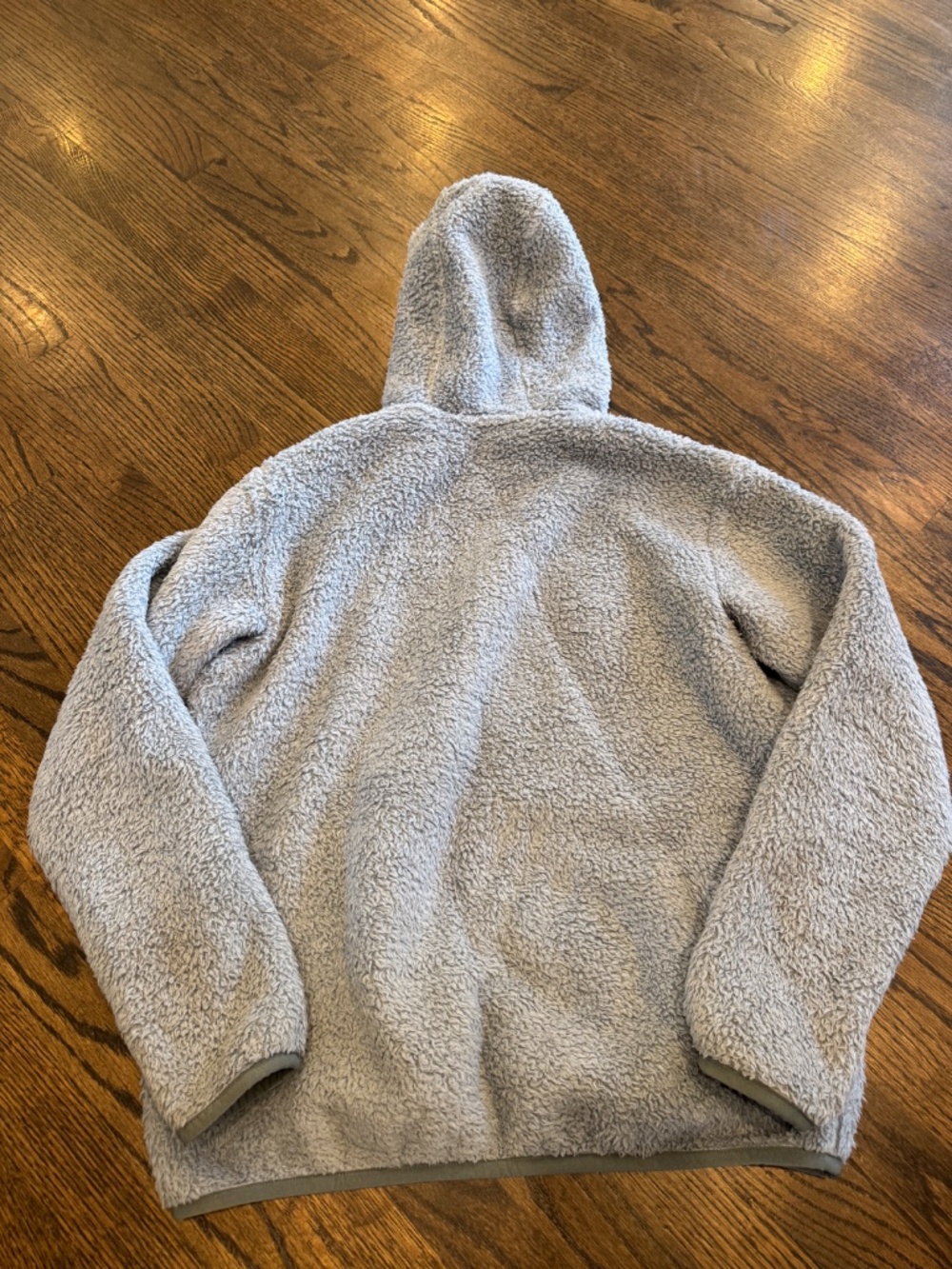 Patagonia Women’s Los Gatos Hooded Pullover - Picture 2 of 3